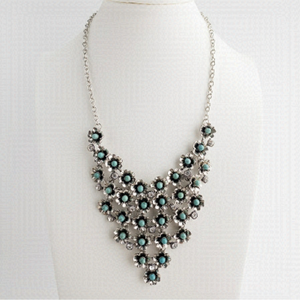 Green Dyed Howlite Stone Pendant Bib Necklace Floral Ornate Design Silver Tone